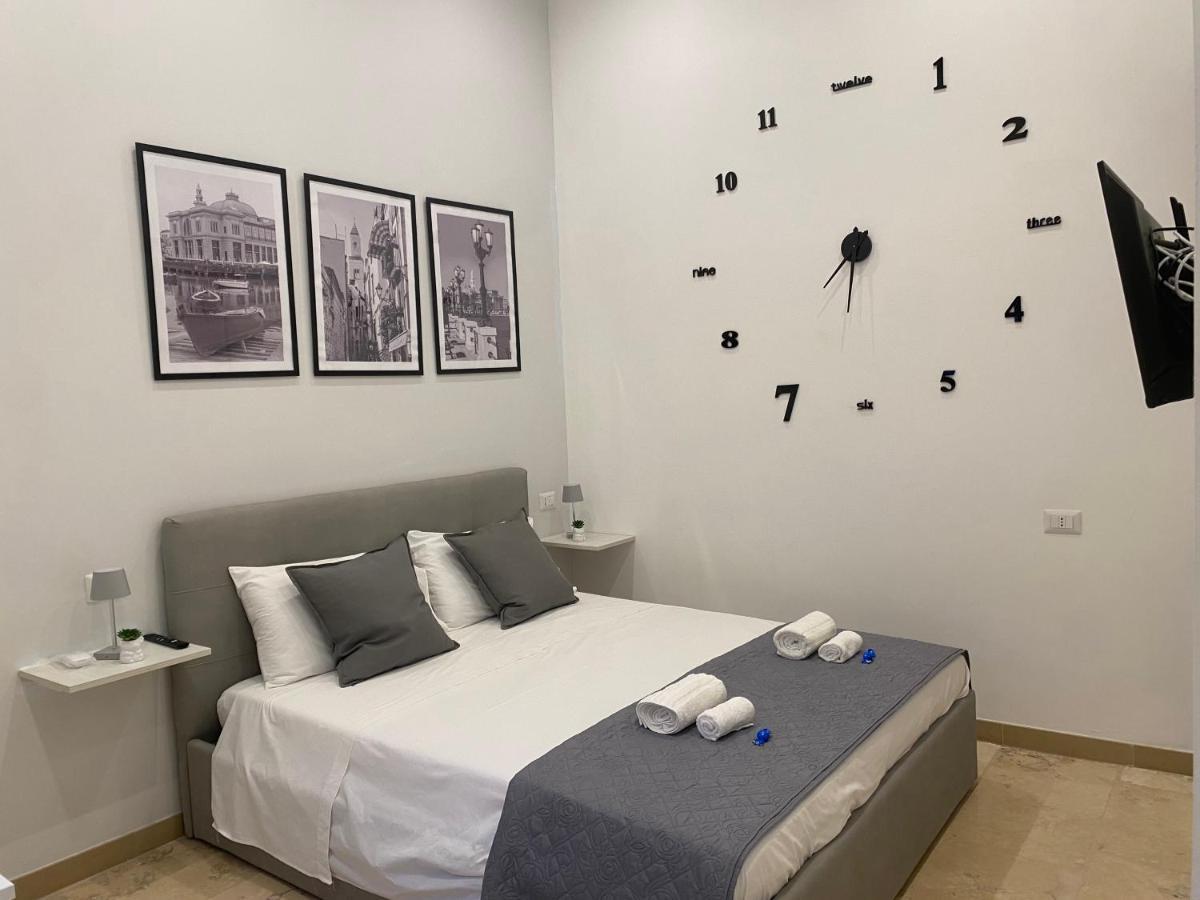 Del Carmine 23 Hotel Bari Ngoại thất bức ảnh