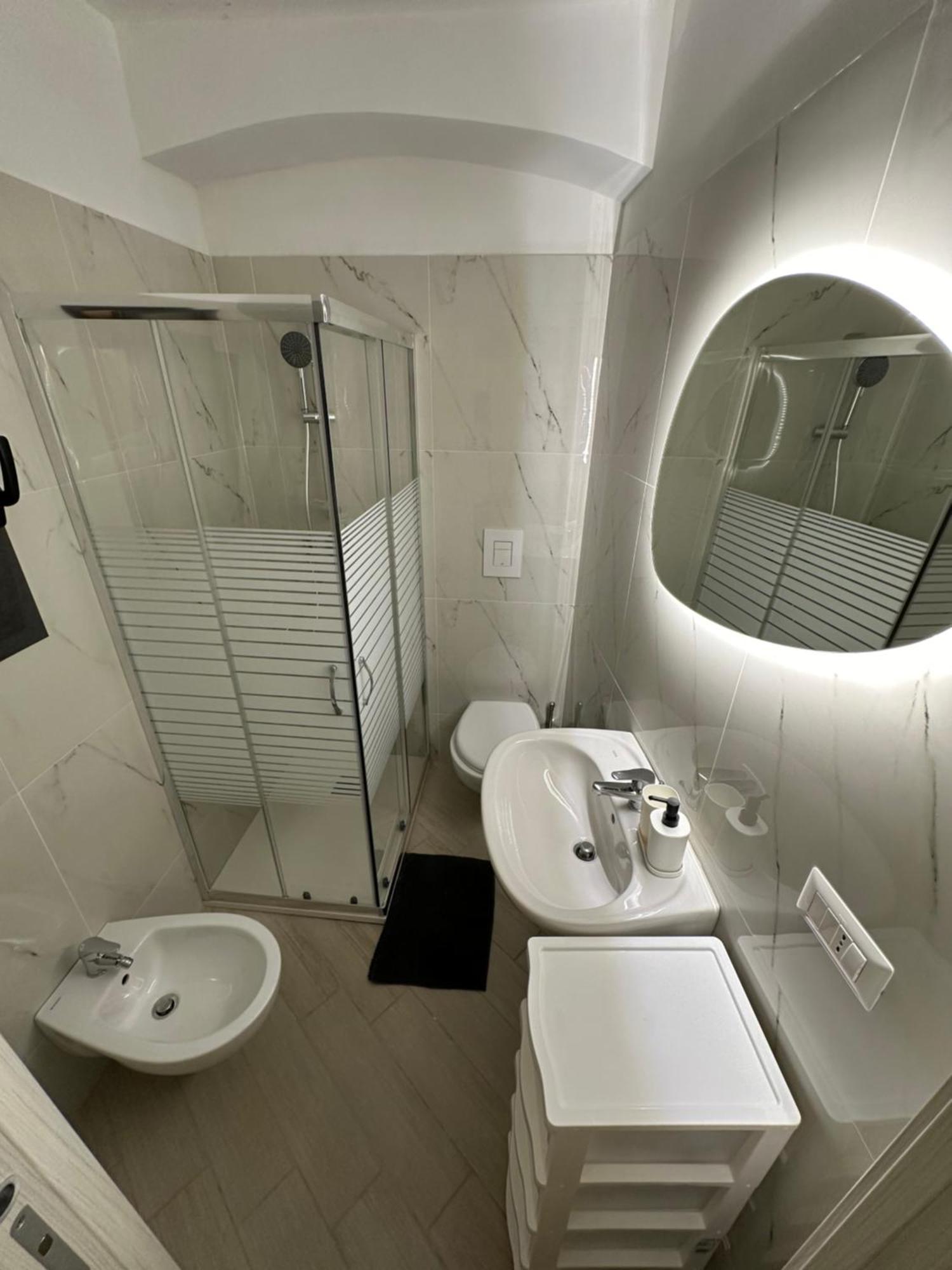 Del Carmine 23 Hotel Bari Ngoại thất bức ảnh
