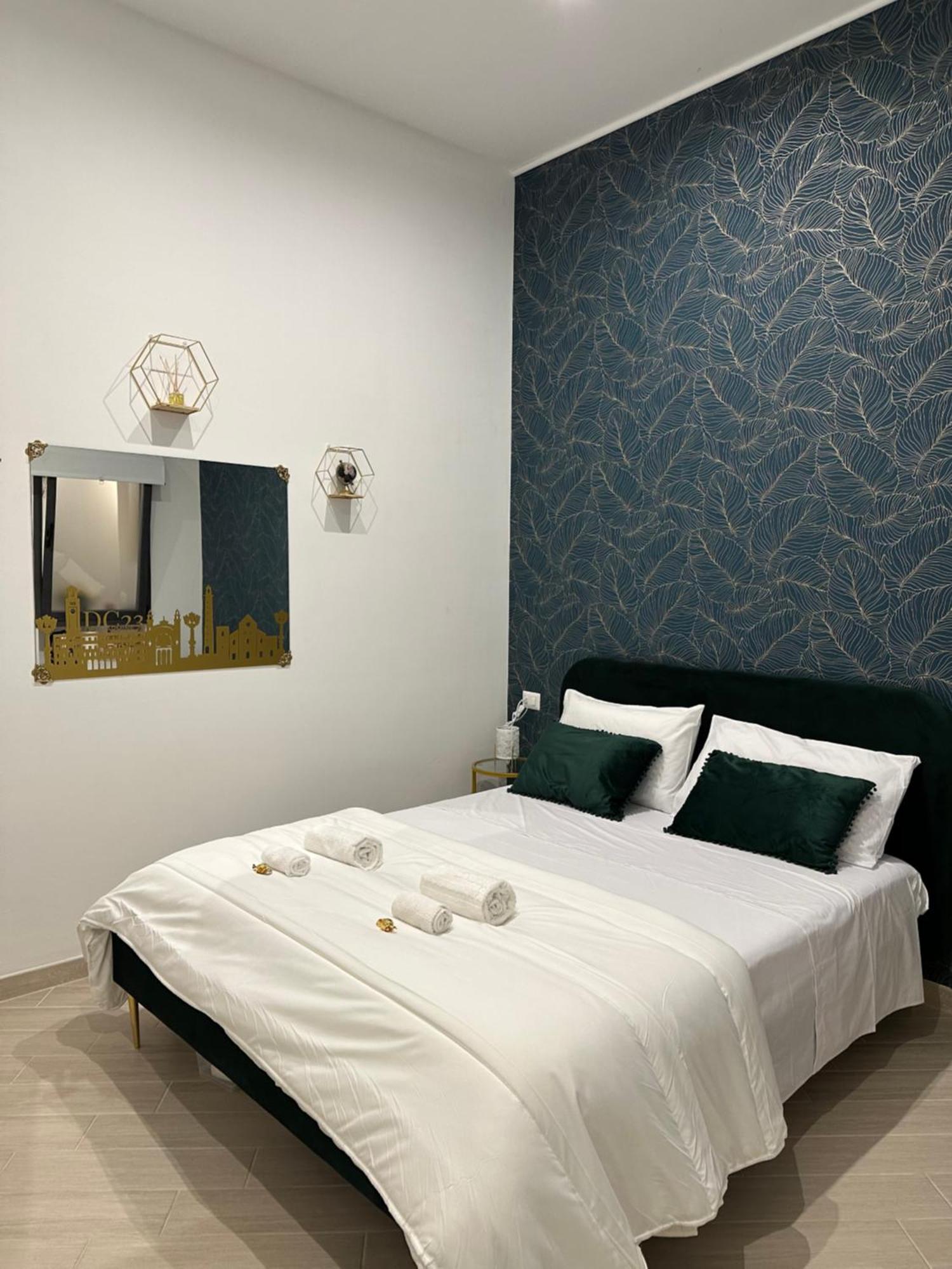 Del Carmine 23 Hotel Bari Ngoại thất bức ảnh